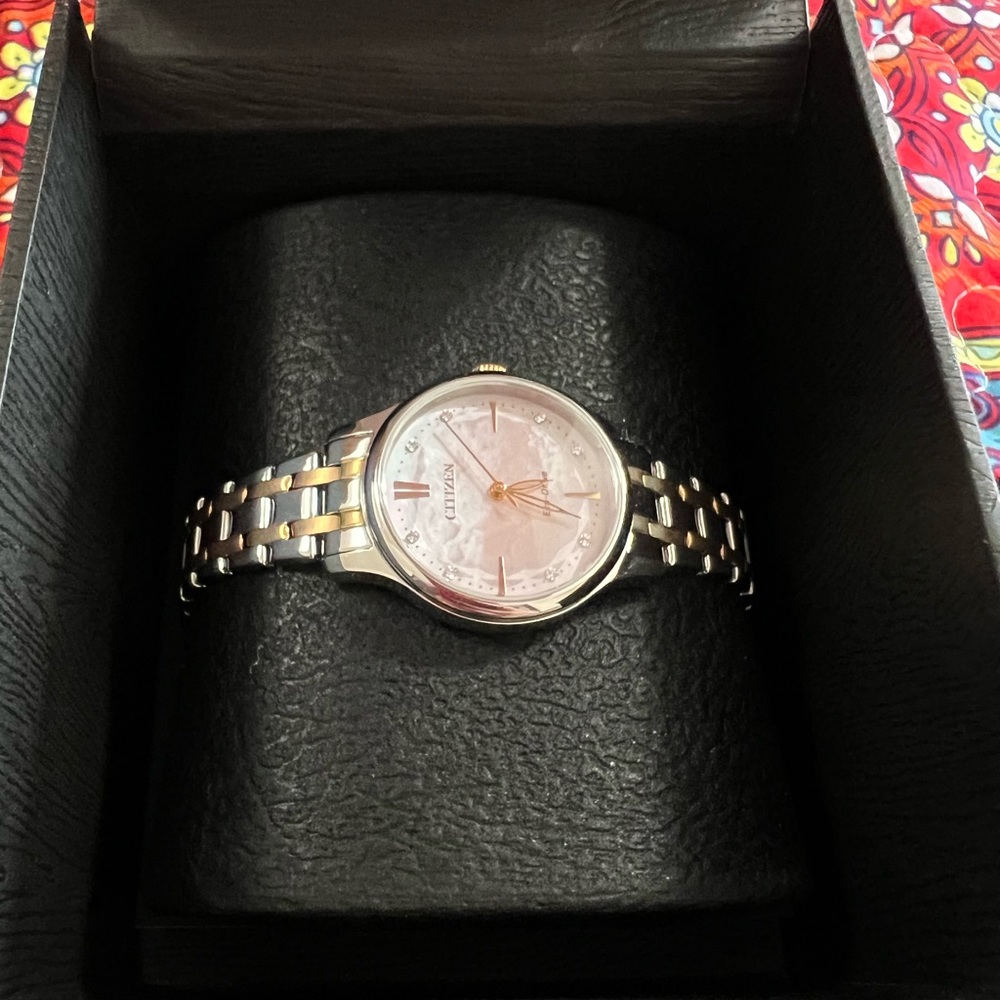 Citizen women’s wrist watch